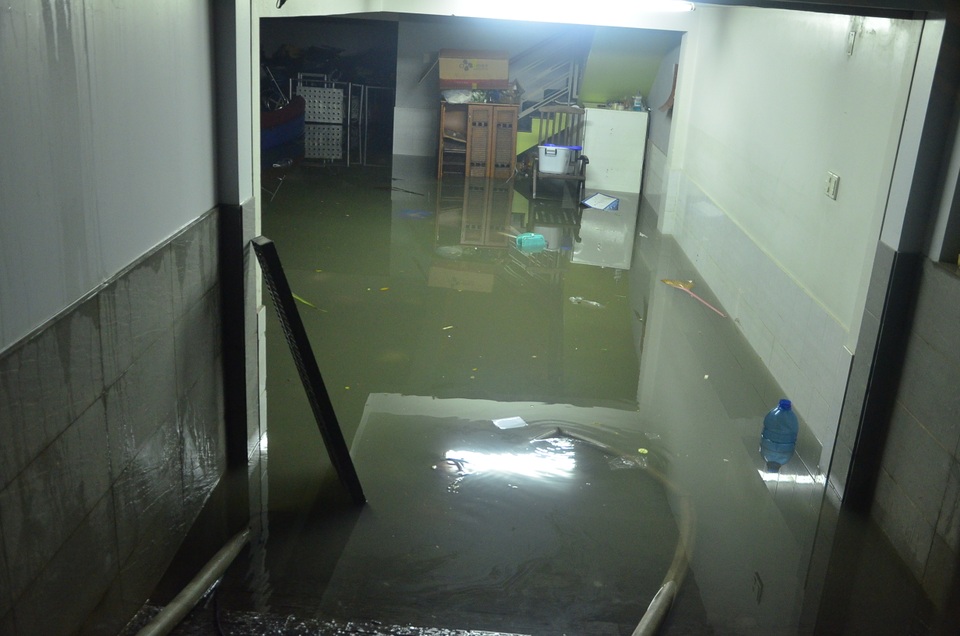 Nhiều hầm ngập sâu khủng khiếp