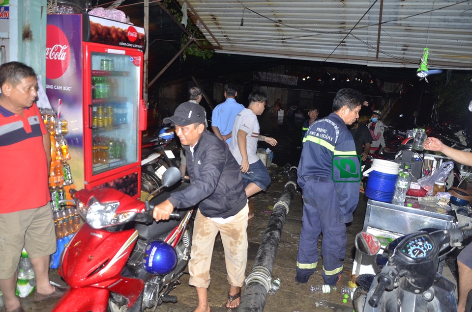 Nhiều khách chấp nhận lấy xe về tự đi sửa và không đòi bồi thường