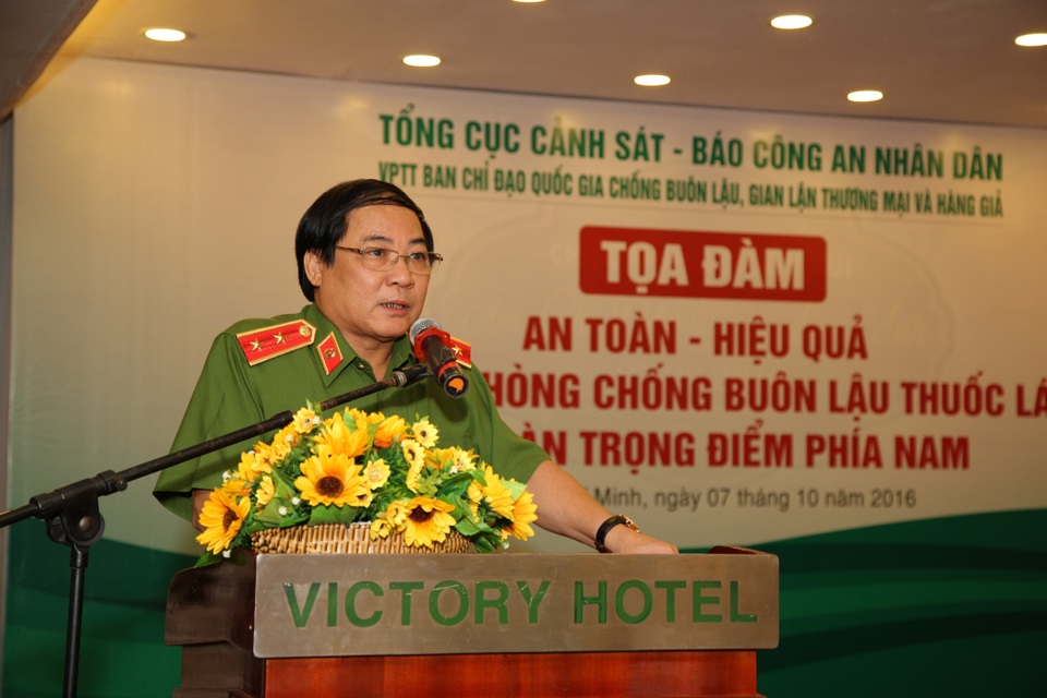 Trung tướng Đồng Đại Lộc, Phó Tổng cục trưởng Tổng cục Cảnh sát phát biểu tại buổi tọa đàm