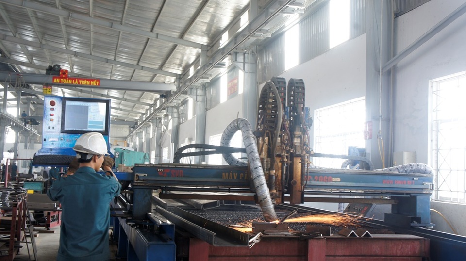 Nhà máy sản xuất thang máy của công ty Thiên Nam ở khu công nghiệp Việt Hóa III – Đức Hòa – Long An