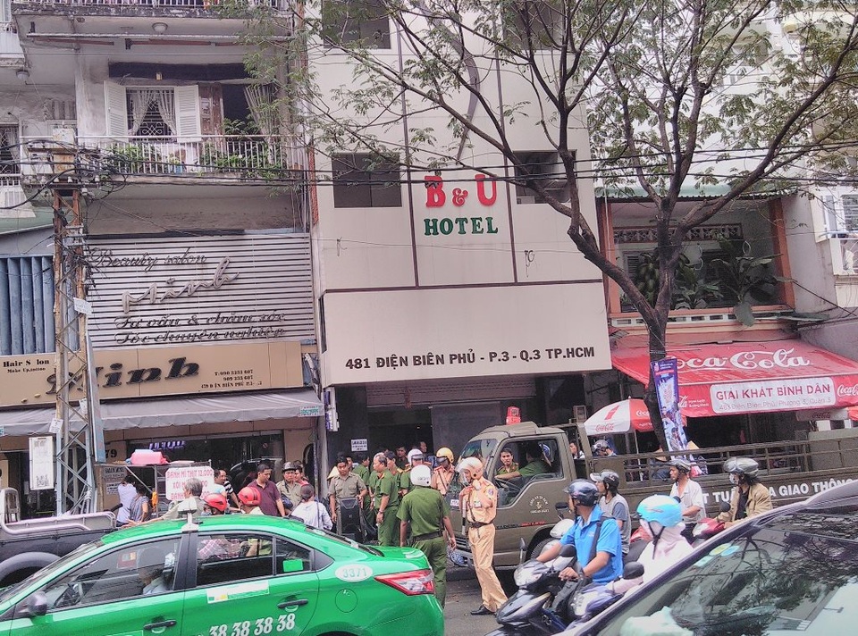 Phát hiện loại ma túy “bùa lưỡi” trong vụ đột kích khách sạn B&U - 1 img-20161025-092940806-1477441114522