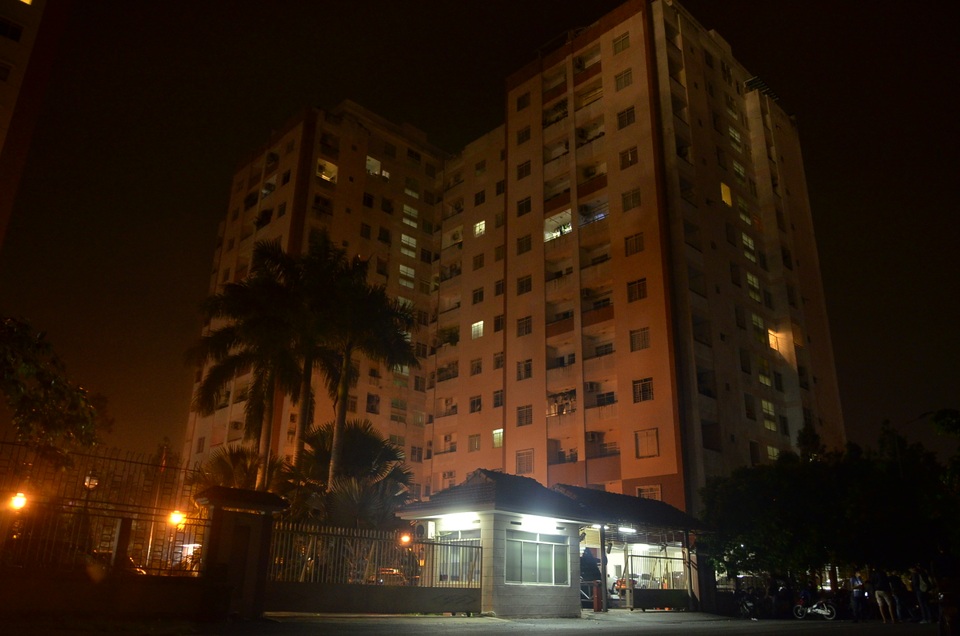 Lô D chung cư Him Lam nơi xảy ra vụ người đàn ông khống chế con ruột