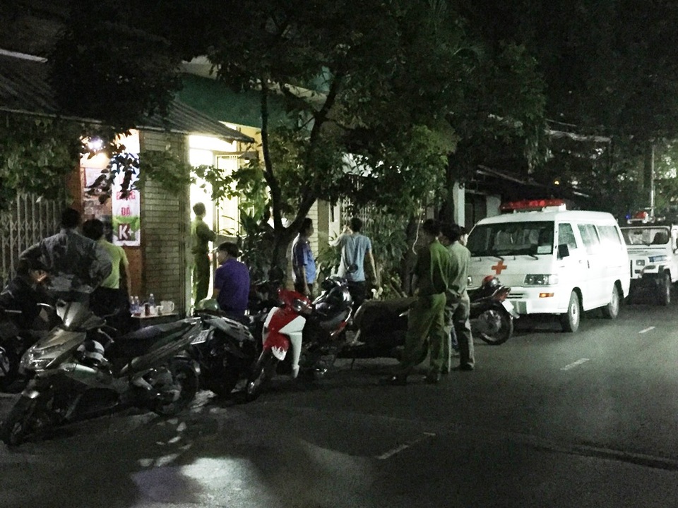 Lực lượng Công an có mặt khám nghiệm hiện trường, điều tra vụ việc