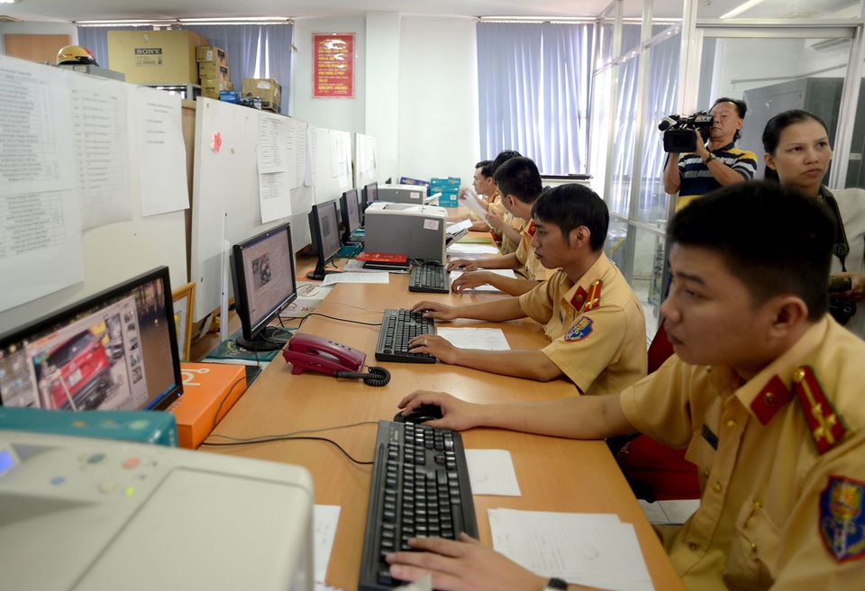 CSGT xử lý vi phạm qua hình ảnh như thế nào? - 8 Trụ sở Đội chỉ huy giao thông và điều khiển đèn tín hiệu giao thông thuộc Phòng PC67