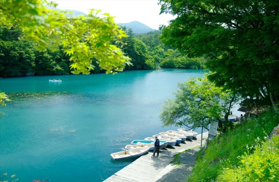 Lặng ngắm vẻ đẹp bình yên bất tận của hồ ngũ sắc Goshiki-numa - 4 Lặng ngắm vẻ đẹp bình yên bất tận của hồ ngũ sắc Goshiki-numa - 4