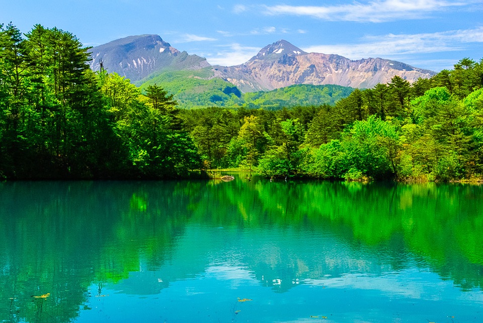 Lặng ngắm vẻ đẹp bình yên bất tận của hồ ngũ sắc Goshiki-numa - 6 Lặng ngắm vẻ đẹp bình yên bất tận của hồ ngũ sắc Goshiki-numa - 6