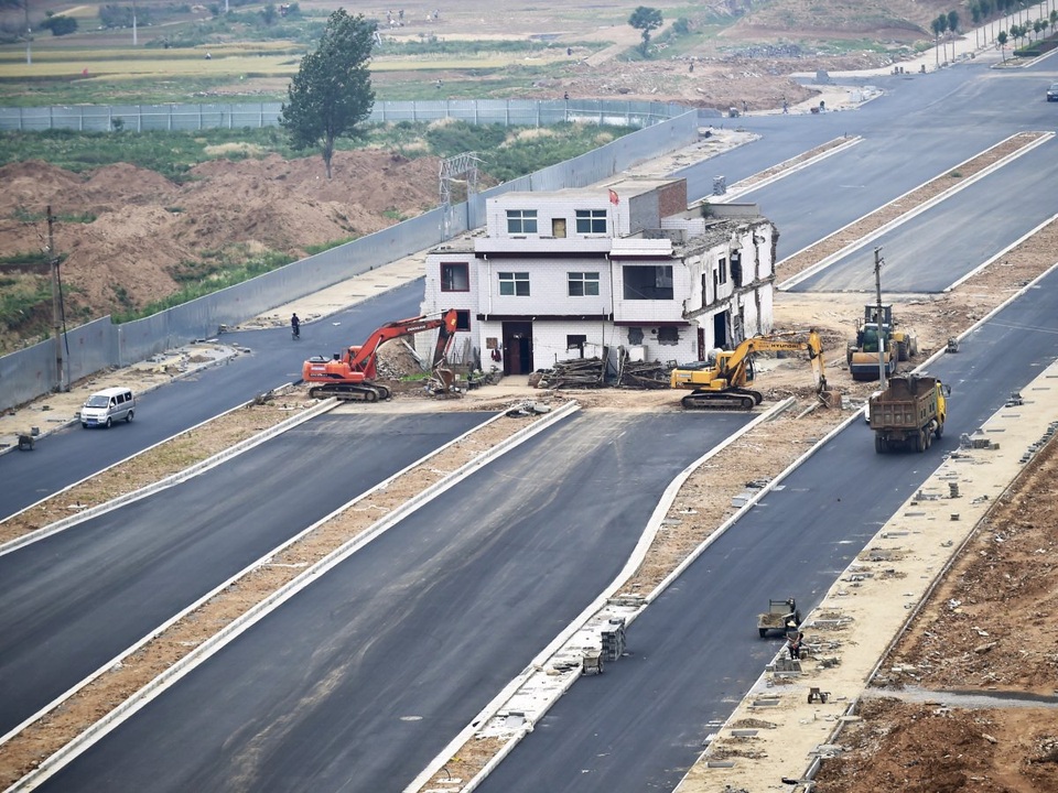 Khó tin những ngôi nhà kỳ lạ nằm bất chấp mọi địa hình - 9 Khó tin những ngôi nhà kỳ lạ nằm bất chấp mọi địa hình - 9