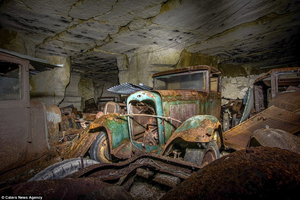 Hầm chứa các cỗ xe hơi cổ bị lãng quên gần 1 thế kỷ - 3