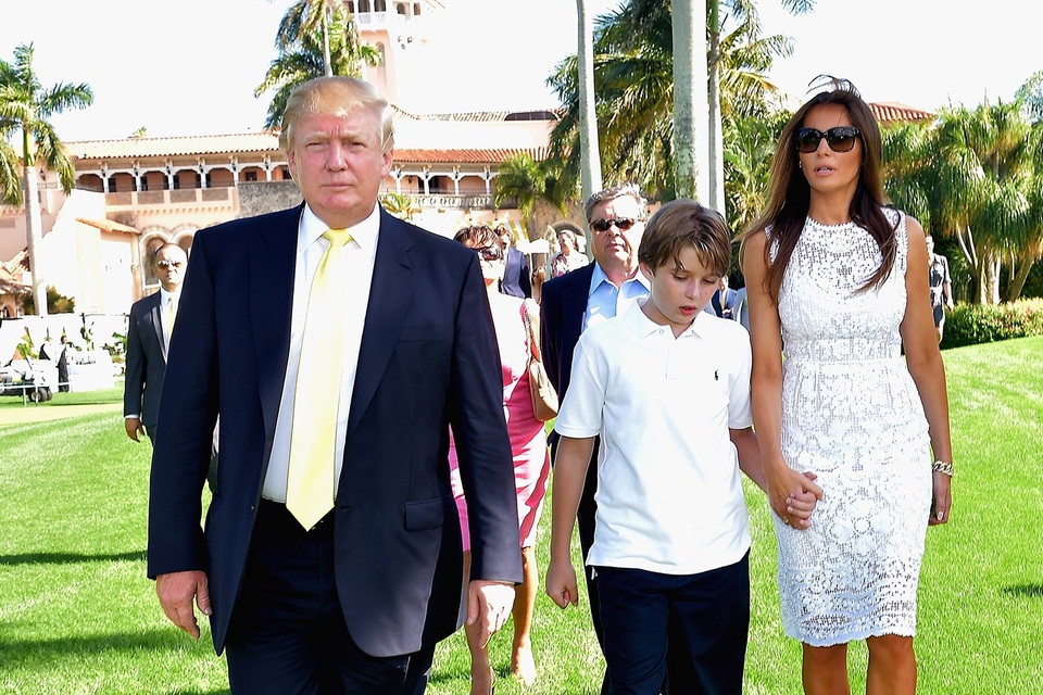 Cận cảnh khu nghỉ dưỡng xa hoa của tổng thống Trump - 9 Gia đình tổng thống Mỹ Trump trong một kỳ nghỉ ở Mar-a-Lago