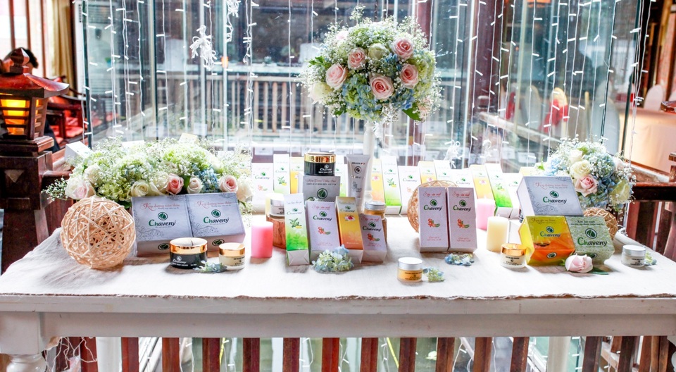 Mỹ phẩm Chaveny: Bật mí bí quyết bán hàng online thành công cho mẹ bỉm sữa - 1 Một số sản phẩm mang thương hiệu Mỹ phẩm Chaveny