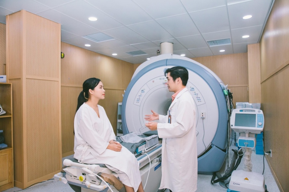 Vừa thoát khỏi U xơ tử cung, nhận ngay tin vui làm mẹ - 2 Phương pháp FUS MRI điều trị u xơ tử cung không cần phẫu thuật, bảo tồn thiên chức làm mẹ cho phụ nữ