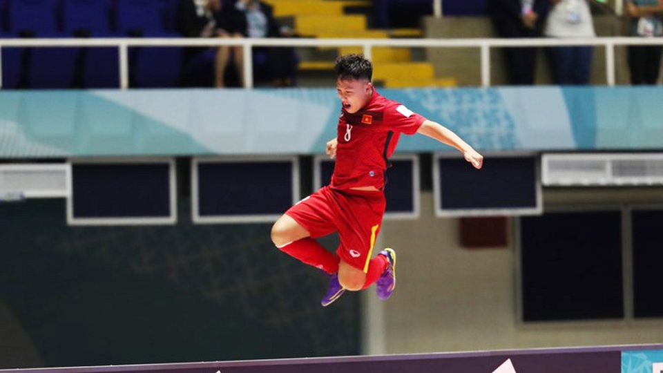 Siêu phẩm của Minh Trí đứng nhì trong danh sách bàn thắng đẹp World Cup futsal 2016 - 1 Bàn thắng của Minh Trí ghi vào lưới Guatemala được bầu là bàn thắng đẹp thứ nhì của World Cup năm nay