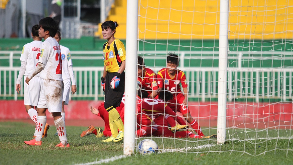 Đánh bại Hà Nội, TPHCM vô địch bóng đá nữ quốc gia - 3