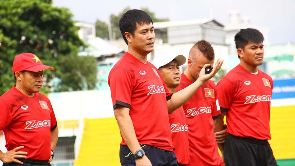 HLV Hữu Thắng sẽ luôn ưu tiên Công Phượng, Tuấn Anh, Xuân Trường - 1 HLV Nguyễn Hữu Thắng đánh giá cao vai trò của Công Phượng, Tuấn Anh, Xuân Trường (ảnh: Nguyễn Đình)