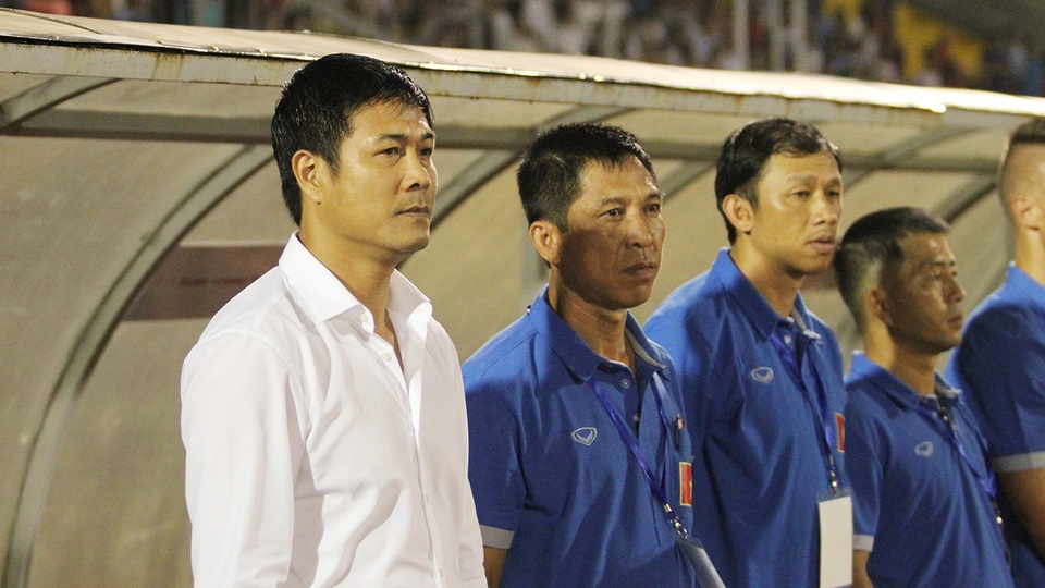 HLV Nguyễn Hữu Thắng chuẩn bị gặp lại thầy cũ Alfred Riedl (ảnh: Trọng Vũ)