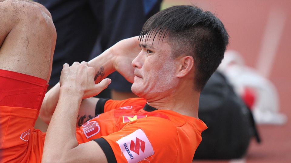 Công Vinh luyện cơ, Phi Sơn giảm cân trước khi sang Hàn Quốc tập huấn - 6