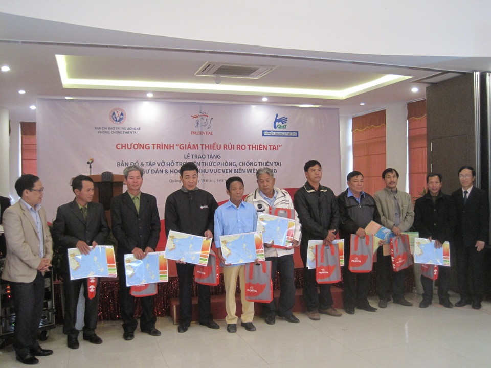 Prudential hỗ trợ khẩn cấp cho đồng bào Quảng Bình bị thiệt hại do ảnh hưởng thiên tai - 2