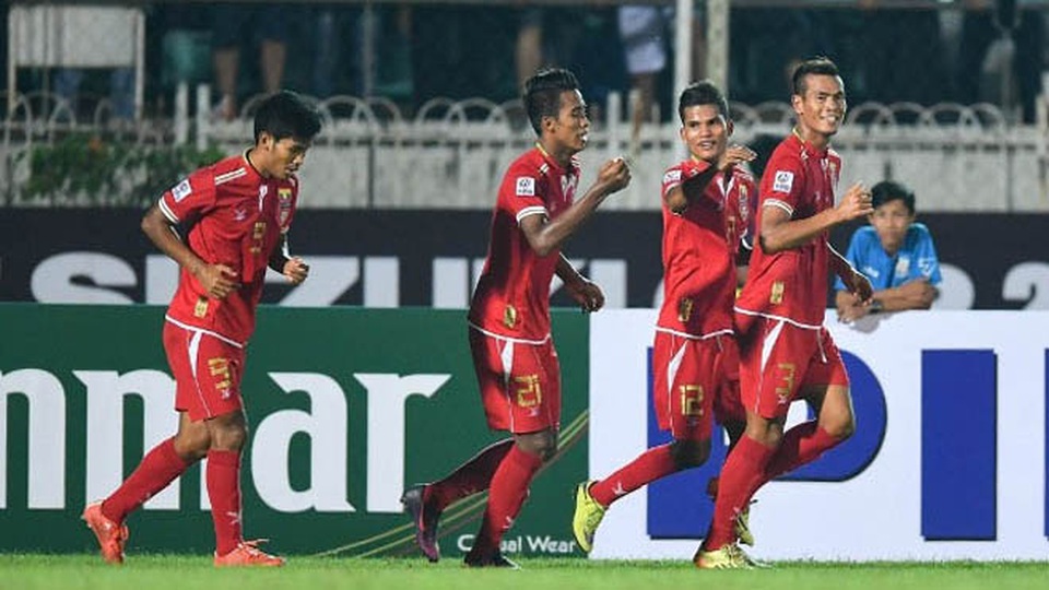 Niềm vui chiến thắng của các cầu thủ Myanmar