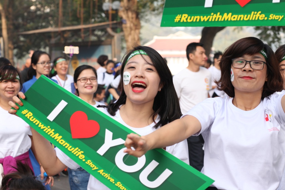Manulife Việt Nam tiếp tục đồng hành cùng “Cuộc chạy vì trẻ em Hà Nội” 2016 - 2