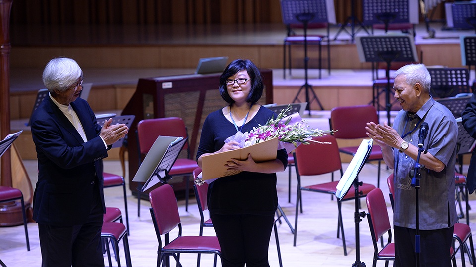 Nhà soạn nhạc trẻ Nguyễn Minh Trang nhận giải Tsang-Houei Hsu.