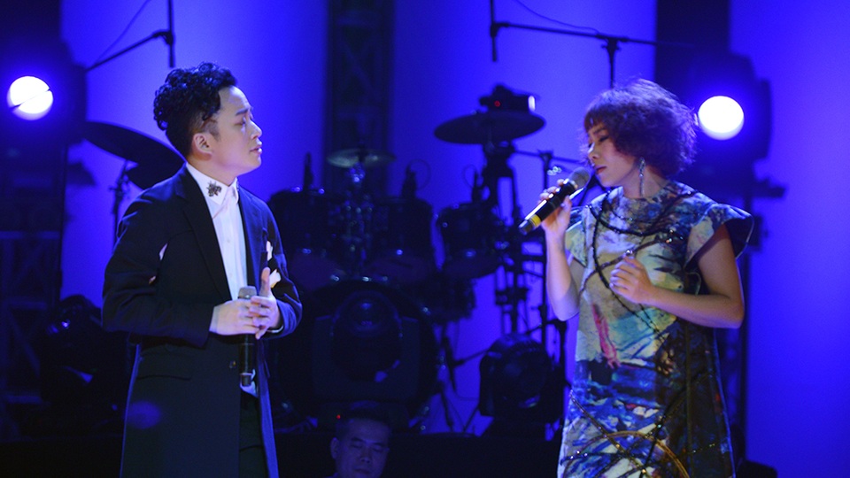 Tùng Dương hết “quái” nhưng vẫn… “lạ”! - 14