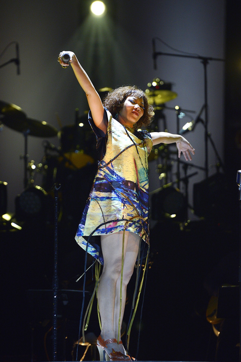 Tùng Dương hết “quái” nhưng vẫn… “lạ”! - 18