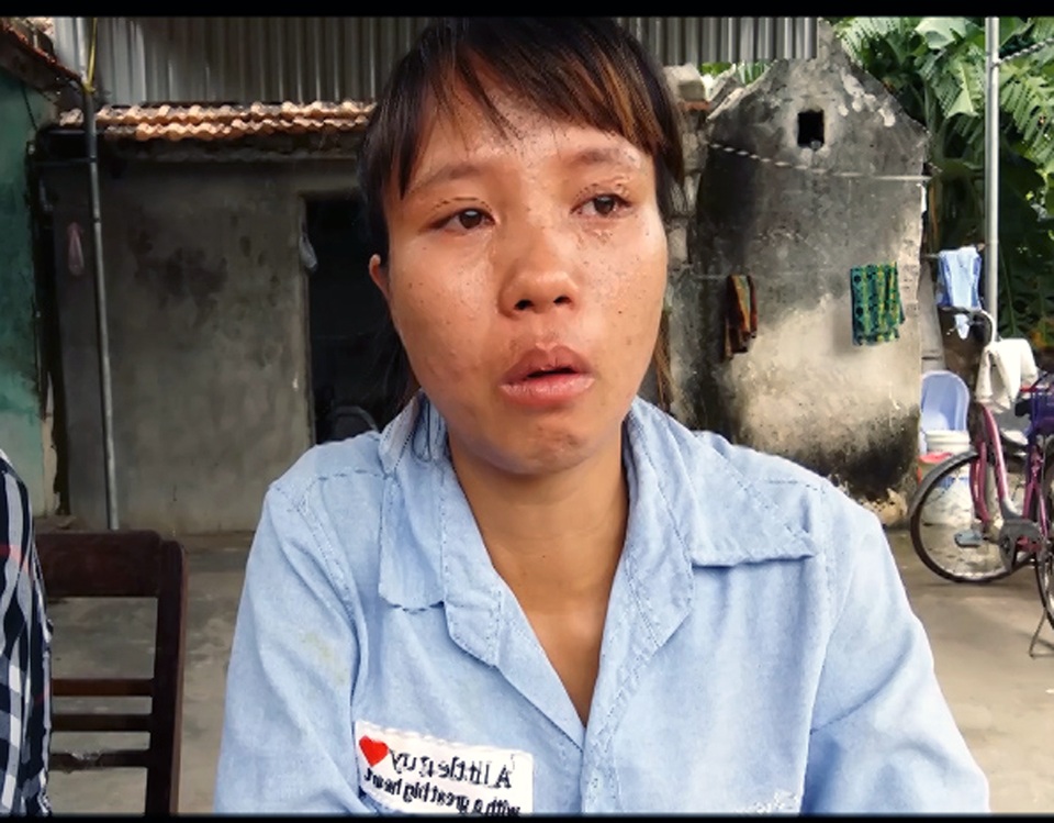 Loan khóc rất nhiều vì đứa con trai mới hơn 15 tháng tuổi đang chống chọi với bệnh tim phức tạp.