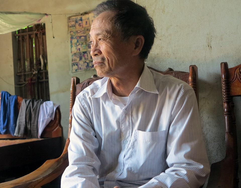 Ông Lê Khắc Trung - Bí thư chi bộ khối 12: “Khi đó đi thu lại người dân họ còn nói nặng lời, nhưng trên giao thì tôi phải làm”.