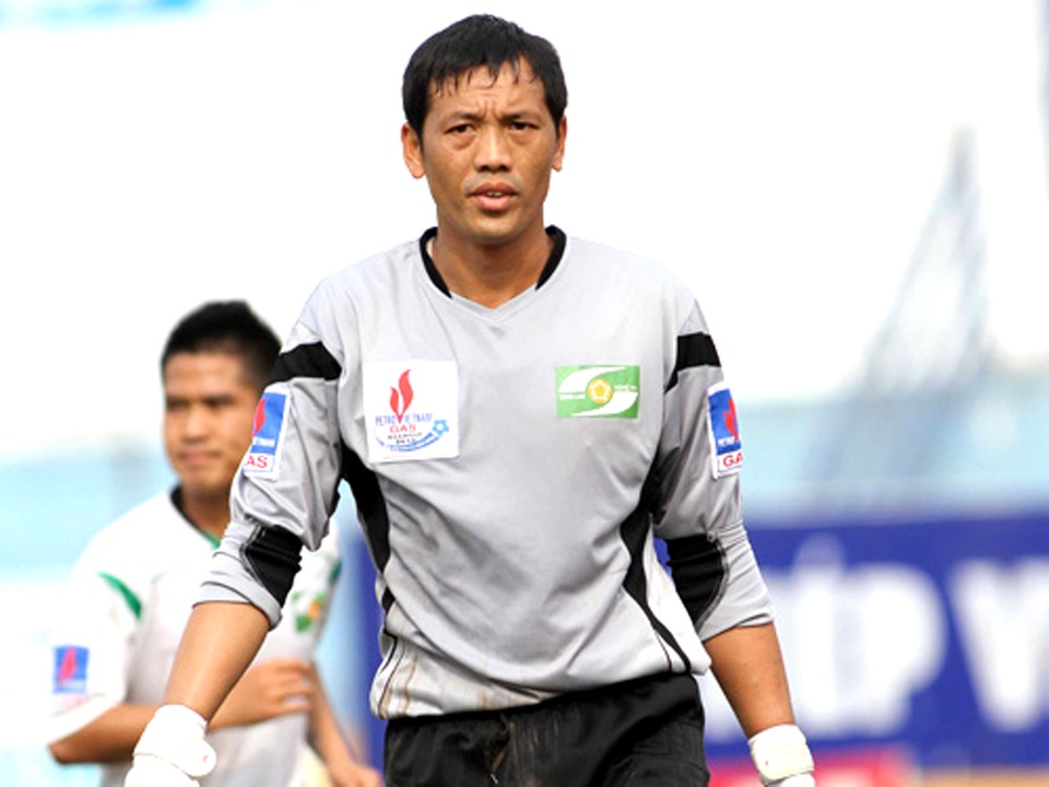 Tân HLV SLNA Đức Thắng một thời là thủ môn của đội tuyển Olympic Việt Nam và SLNA (Ảnh: L.G).