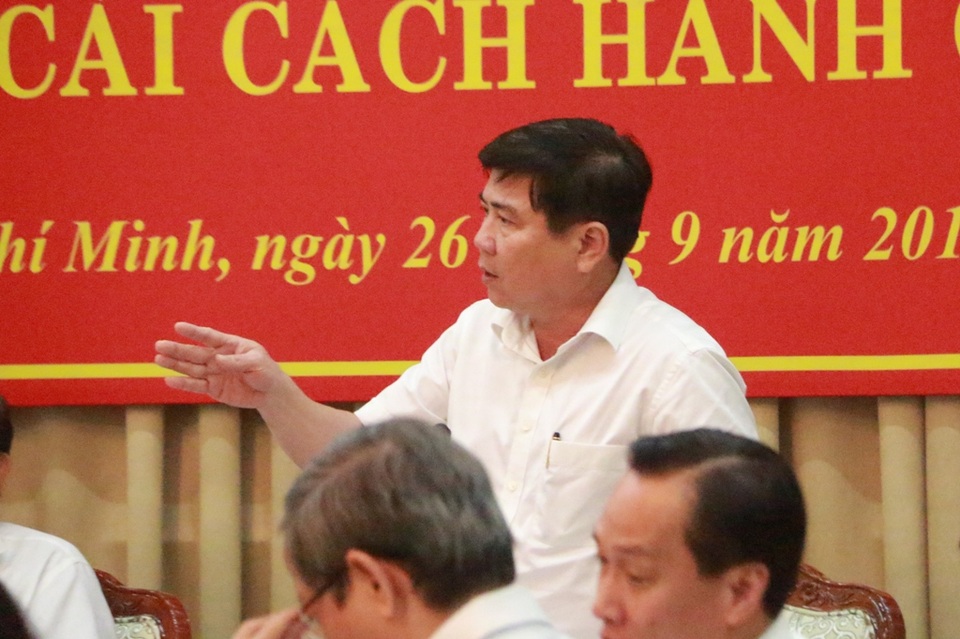 Xây dựng đội ngũ cán bộ “ngày càng tử tế”, “hết sức tử tế” - 2 Chủ tịch UBND TPHCM Nguyễn Thành Phong nhấn mạnh mục tiêu của TP là hướng đến phục vụ người dân, doanh nghiệp tốt hơn