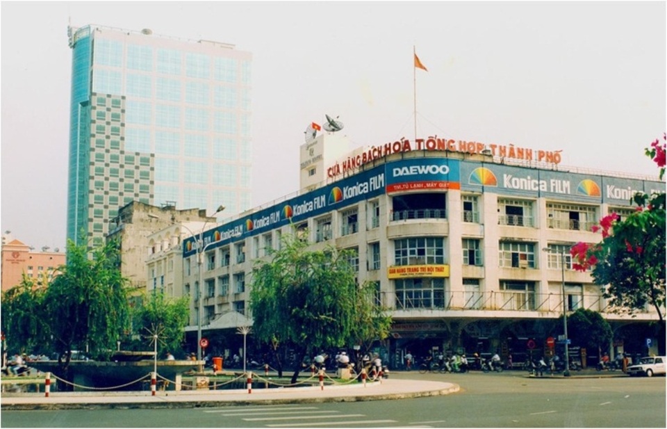 Ngày mai phá dỡ Thương xá Tax - Trung tâm thương mại lâu đời nhất Sài Gòn - 4 Thương xá Tax những năm 1980-1990