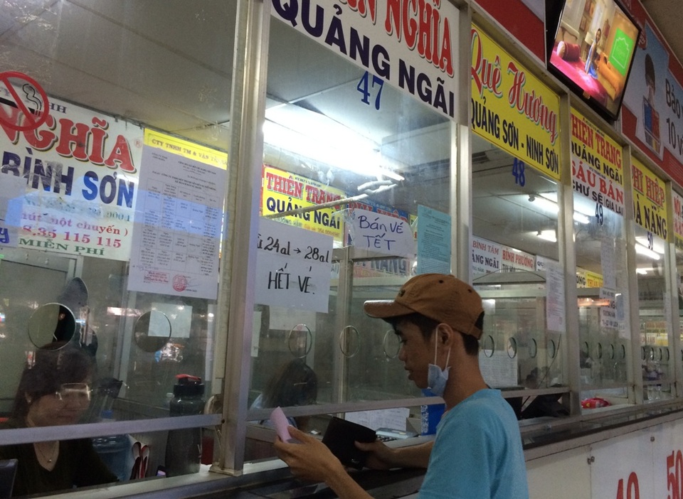"Không cần thiết phải chen lấn, vội vàng mua vé xe về quê ăn Tết" - 1 Vé xe giường nằm về miền Trung dịp cao điểm tết khan hiếm