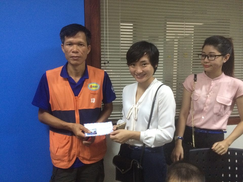 Nhiều bạn đoc giúp đỡ người bố đưa con đi viện với 40.000 đồng - 6 Phía bệnh viện cũng thông báo để bạn đọc gần xa được biết để giúp đỡ các hoàn cảnh khác còn khó khăn.
