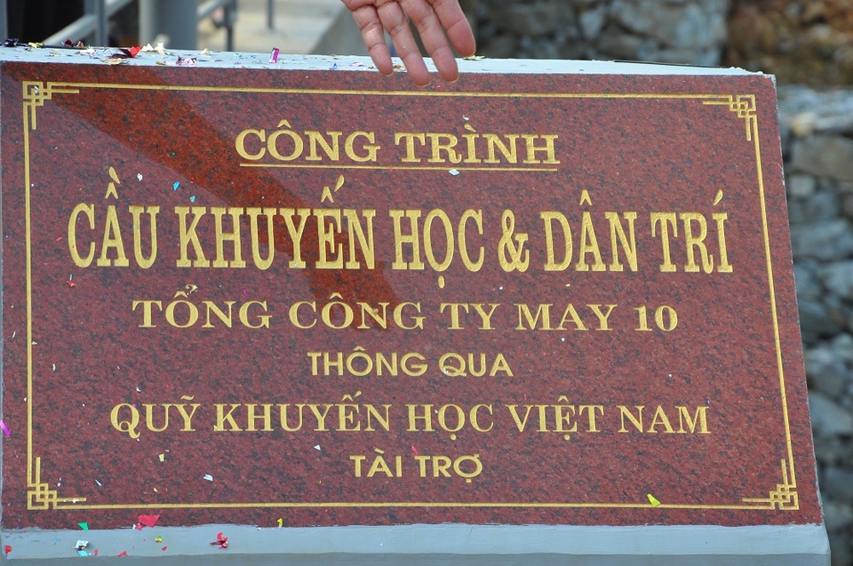 Cây cầu hứa hẹn mang lại nhiều sự đổi thay cho quê hương Yên Thịnh.