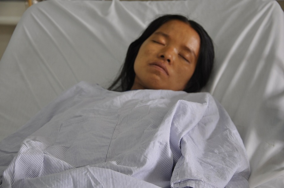 Thoát được cơn nguy kịch, chị Huyền được chuyển về tuyến dưới tiếp tục theo dõi.