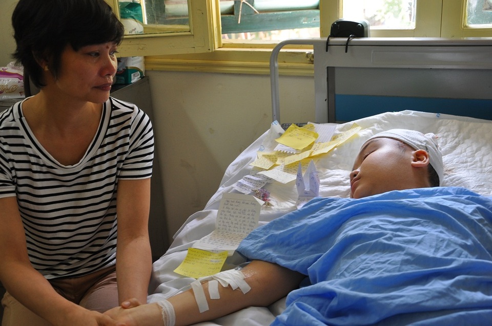 
Con gái đầu của chị bị hội chứng Down nên mọi hi vọng chị dồn cả vào cháu Thành.
