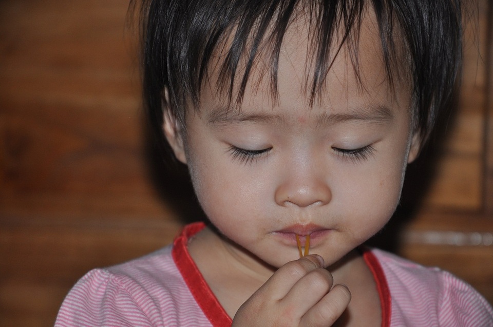 Nếu không được cấy điện cực ốc tai, Quỳnh sẽ vĩnh viễn trở thành người khuyết tật.