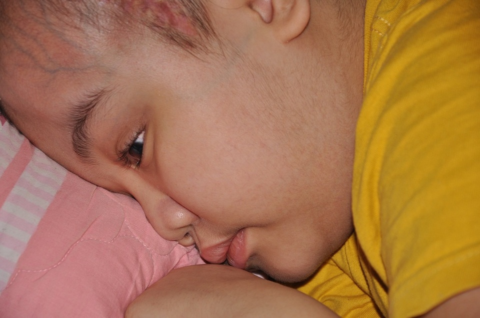 Đã được trở về nhà nhưng Thành không nhận biết được gì.