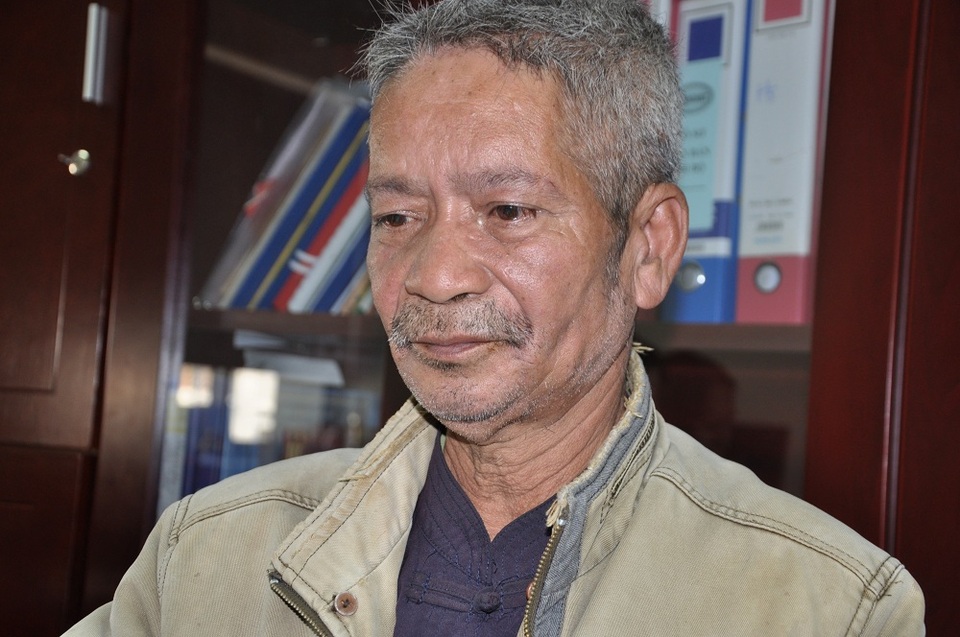 Mất đi 3 người con trai, bản thân bác lại đang đi chăm con trai bị bệnh tan máu bẩm sinh nên cuộc sống vô cùng gian khổ với bác Dung.