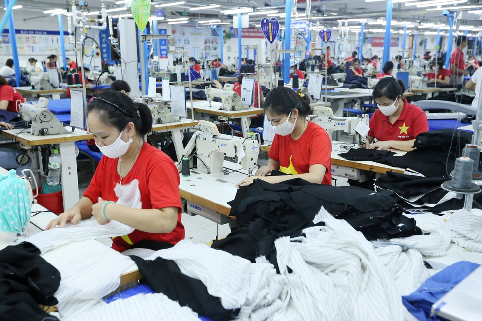 Ông Bùi Sĩ Lợi: Cần giảm ngay cú sốc thiếu hụt lao động sau giãn cách... - 15 Ông Bùi Sĩ Lợi: Cần giảm ngay cú sốc thiếu hụt lao động sau giãn cách... - 15