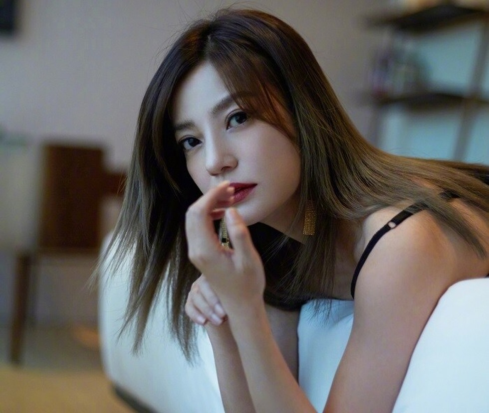 Tiểu Yến Tử Triệu Vy đã bình an vô sự sau bão phong sát? - 7 Tiểu Yến Tử Triệu Vy đã bình an vô sự sau bão phong sát? - 7