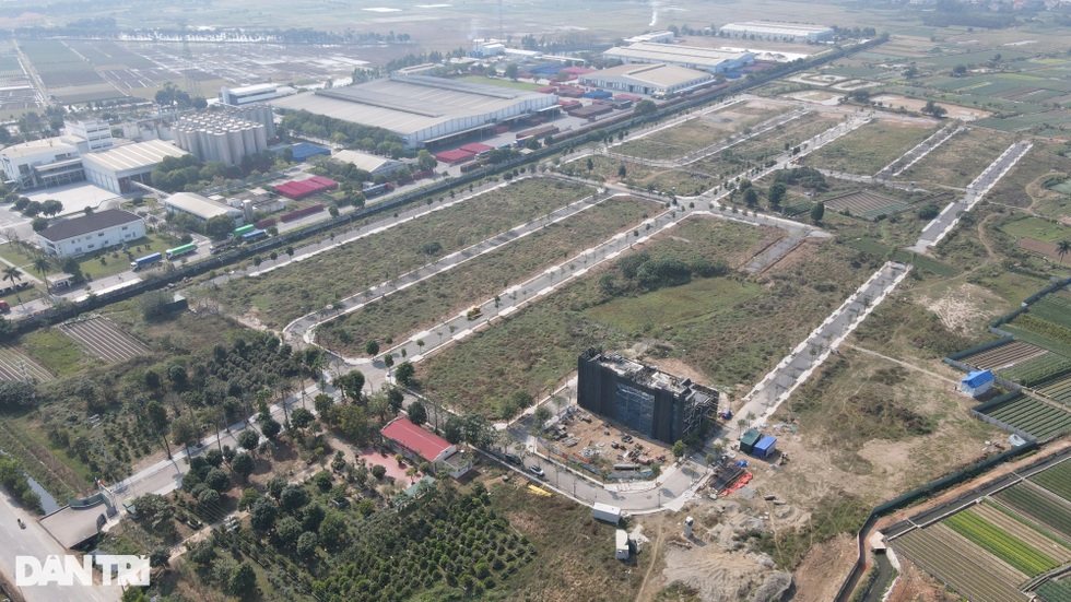 Chuyên gia hiến kế cách ngăn chặn đầu cơ đất đai, găm đất rồi bỏ đó - 2 Chuyên gia hiến kế cách ngăn chặn đầu cơ đất đai, găm đất rồi bỏ đó - 2