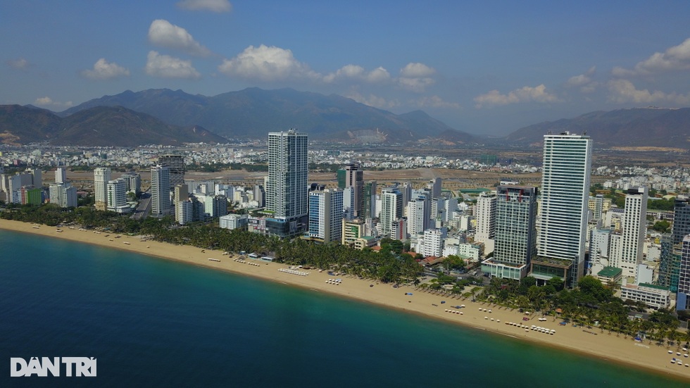 Gà đẻ trứng vàng condotel: Sau bùng nổ, vỡ trận là gì? - 1 Gà đẻ trứng vàng condotel: Sau bùng nổ, vỡ trận là gì? - 1