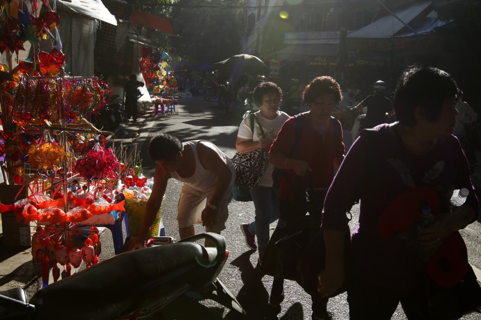 Những hình ảnh mùa thu Hà Nội làm xao xuyến lòng người - 5 Những hình ảnh mùa thu Hà Nội làm xao xuyến lòng người - 5