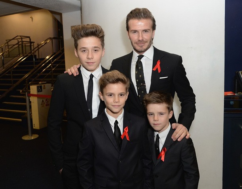 David Beckham - Từ ngôi sao bóng đá hạng A tới người đàn ông của gia đình - 17 David Beckham - Từ ngôi sao bóng đá hạng A tới người đàn ông của gia đình - 17
