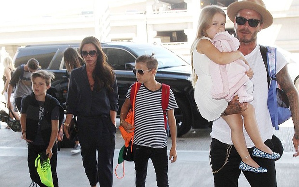 David Beckham - Từ ngôi sao bóng đá hạng A tới người đàn ông của gia đình - 16 David Beckham - Từ ngôi sao bóng đá hạng A tới người đàn ông của gia đình - 16