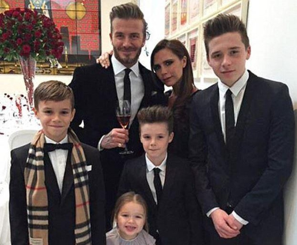 David Beckham - Từ ngôi sao bóng đá hạng A tới người đàn ông của gia đình - 14 David Beckham - Từ ngôi sao bóng đá hạng A tới người đàn ông của gia đình - 14