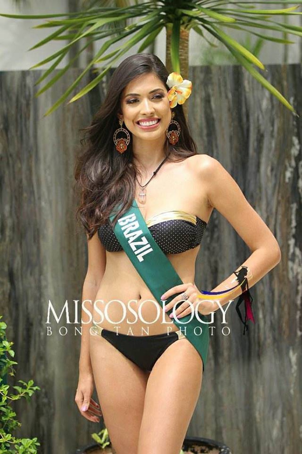 Mãn nhãn với phần trình diễn áo tắm của mỹ nhân Hoa hậu Trái đất 2018 - 22