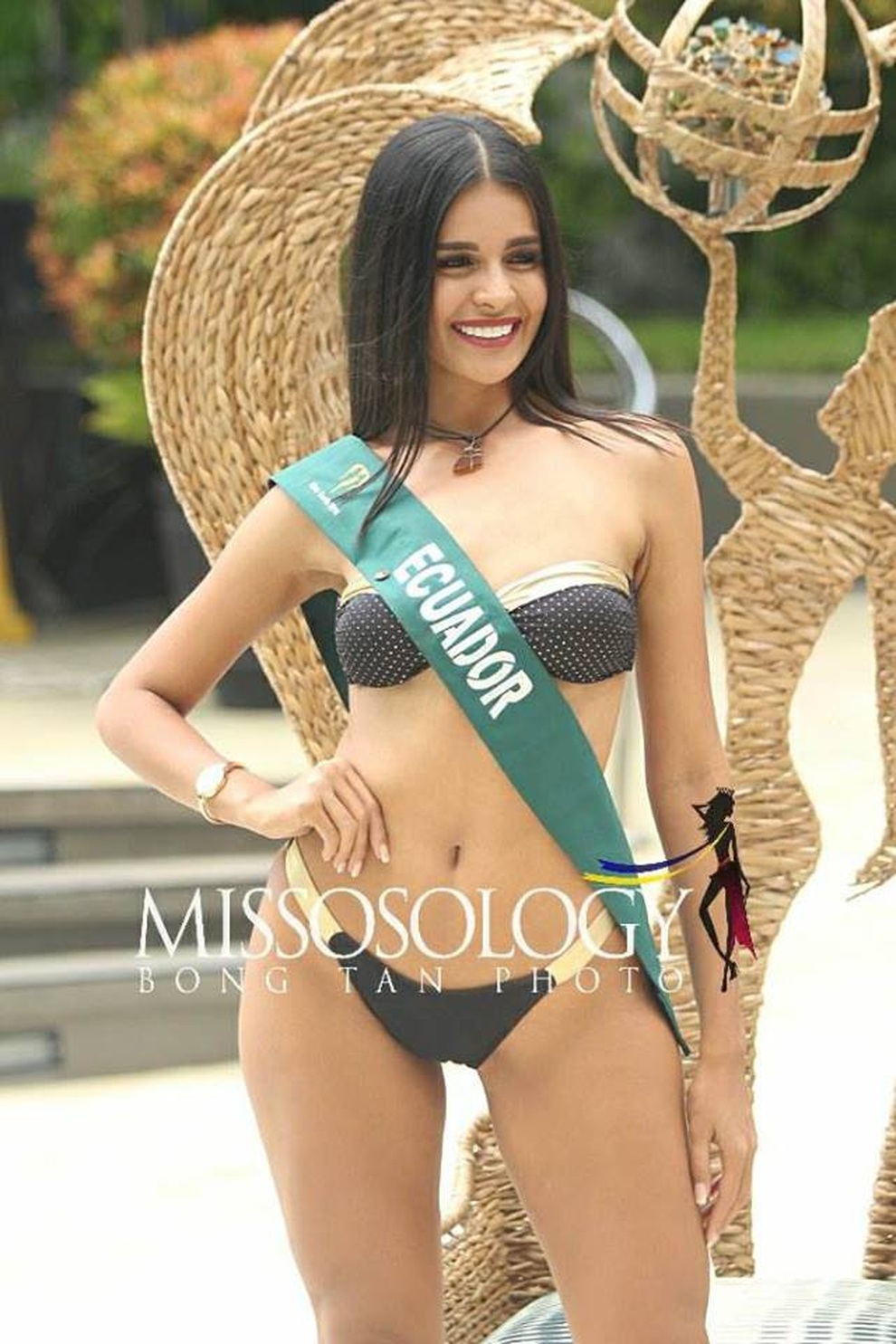 Mãn nhãn với phần trình diễn áo tắm của mỹ nhân Hoa hậu Trái đất 2018 - 18