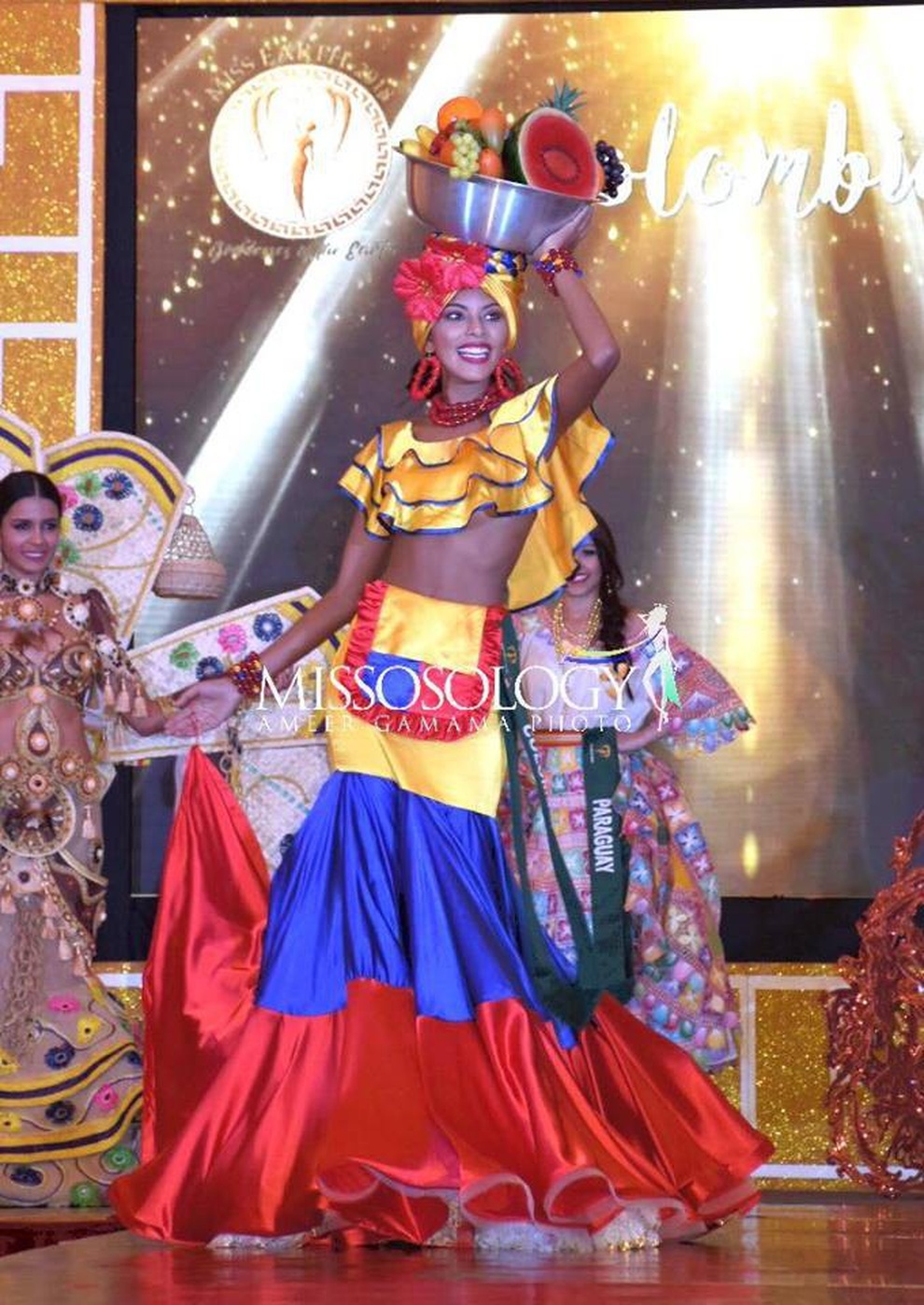 Mãn nhãn với phần trình diễn áo tắm của mỹ nhân Hoa hậu Trái đất 2018 - 38